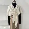 Novo Xale Triângulo de Lã Mista para Mulheres, Outono e Inverno Preto Simples Cor Sólida Versátil Cachecol Quente