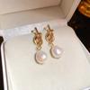 Pendientes de Perla Florales Vintage Franceses de Aguja Plateada, Pendientes de Botón de Lujo Ligero de Gama Alta, Pendientes de Moda y Elegantes con un Diseño Único