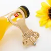 Suministros personalizados para bodas europeas y americanas Regalo de agradecimiento de boda Regalo práctico Abrebotellas dorado con corona de cerveza creativo