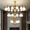 Edificio dúplex con iluminación descendente, candelabro de sala de estar de madera maciza y cobre, nuevo estilo chino, estilo chino, lámpara de vestíbulo hueco para edificio de villa