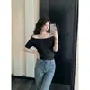 Blusa de tricô ombro a ombro vazada estilo francês para mulheres, verão estilo coreano branca que rejuvenesce, manga curta, justa, design de nicho