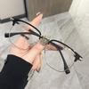 Nuevo estilo, montura de media montura simple para cejas, montura de metal para gafas de miopía para hombre, moda de negocios.