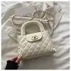 Bolso de Mano Personalizado Estilo Chanel 2026 Modelo Nuevo Acolchado con Cadena Bolso para Mujer de Moda Versátil Bolso de Hombro Bolso Cruzado Clásico