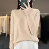 Nueva colección Otoño/Invierno 2026: suéter de punto para mujer de manga larga, cuello semi-alto, con adornos florales de pedrería y un diseño holgado y elegante