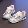 Zapatos para Niña Zapatos Deportivos Primavera y Otoño Malla Estilo Popular 2026 Nuevos Elegantes Versátiles Zapatos Forrest Gump para Niños Zapatos para Bebé