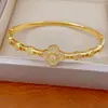 Pulsera con Cierre de Flor de Circonia Chapada en Oro Real de 18k Pulsera de Lujo Ligero con Sensación de Alta Gama Moda de Nicho Pulsera Versátil para Mujer