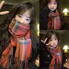 Bufanda de Cuadros de Invierno para Mujer, Cálida Versátil para Pareja Uniforme JK Estilo Coreano Estilo Ins Dulce Japonés Gama Alta Sensación Femenina