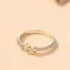 Anillo de Oro de 14K Chapado en Cobre Estrella Calada Luna Creciente Anillo de Zirconia Estilo Lujoso Europeo y Americano Compromiso Joyería de Mano