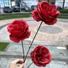 Arco Floral en Forma de Corazón con Rosas Rojas Arte Floral Hortensia Roja Arco de Boda con Rosas Arte Floral Producto Terminado Fabricante Exportador