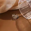 Anillo Abierto Ajustable de Corazón y Cruz Oscuro Punk Gótico de Moda para Mujer Anillo de Dedo Índice de Gama Alta de Nicho