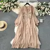 Vestido de Moda Transfronterizo para Mujer Tallas Grandes con un Diseño Elegante, Bordado, Corte Holgado, Adelgazante, Vestido Largo de Vacaciones Estilo Étnico
