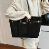 Bolsa Retrô Simples de Grande Capacidade para Mulheres 2026 Nova Bolsa de Ombro Moda Transfronteiriça Bolsa de Mão para o Dia a Dia Bolsa Tote