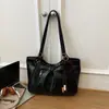 Bolsa Tote Grande Capacidade Retrô Europeia e Americana Feminina Verão 2026 Nova Moda para o Trabalho Ombro Único Sob o Braço Bolsa Feminina