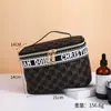Nova Bolsa Cosmética Portátil Coreana Particionada Bolsa de Armazenamento Feminina Grande Capacidade Portátil Viagem Bolsa Cosmética de Alta Qualidade Atacado