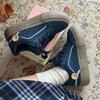 Zapatos de plataforma retro estilo americano para mujer, primavera 2025, nuevos y elegantes zapatos de diseño de nicho, combinables con todo, con punta redonda para estudiantes.