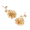 Pendientes de Borla y Flor de Moda de Nicho de Alta Gama de Venta Caliente Transfronteriza Adecuados para que las Mujeres los Usen en Reuniones Diarias, Exudando Elegancia