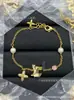Pulseira Feminina de Alta Qualidade com Trevo de Quatro Folhas, Letra V de Cinco Flores, Flor Antiga, Corrente Clavicular Cheia de Diamantes, Atacado de Fábrica