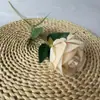 Rosa Artificial Popular de Veludo com Pérola, Flor Artificial de Haste Única, Flor Artificial Realista para Casamento com Toque de Luxo
