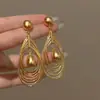 Brincos Redondos Estilo Europeu e Americano Agulha de Prata, Modernos e Elegantes para o Dia a Dia, Brincos de Tarraxa Exquisitos com um Toque de Luxo Leve e Sofisticado, Acessórios de Orelha Femininos Simples e Versáteis