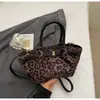Bolso Cruzado Estilo Coreano Simple con Estampado de Leopardo para Mujer 2025 Otoño Nuevo Elegante de Alta Calidad