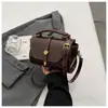 Bolsa de Mão Retro de Alta Costura para Mulheres 2026 Nova Bolsa Quadrada Pequena Elegante Versátil para Ombro Cruzado Ins