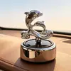 Difusor de Aroma para Carro a Energia Solar Golfinho Desodorizador Aromático Rotativo Automático Aroma Leve de Longa Duração Ornamento Deusa
