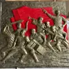Plástico reforzado con fibra de vidrio imitación cobre relieve guerrero revolucionario cultura de campus pared figura histórica evento relieve jardín paisaje escultura