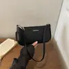 Bolso de un solo hombro para mujer en color liso, nuevo bolso de moda simple para señora mamá, bolso cruzado versátil de moda, lujo ligero transfronterizo