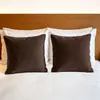 Venta al por mayor de fábrica de fundas de almohada de terciopelo holandés especial para casas de huéspedes y hoteles, fundas de cojín de felpa para sofá, personalización navideña transfronteriza