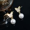 Novos brincos de borboleta de strass de imitação de pérolas de luxo elegantes e leves da moda Advanced Sense Elegant Petal Brincos de borla