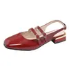 Solado macio temperamento 2026 após vazio moda sandálias femininas chinelos de celebridade da internet uso externo estiloso com sapatos de saia popular