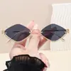 Gafas de sol metálicas de alta gama sin montura con forma de diamante para hombre y mujer, gafas de protección solar para exteriores europeas y americanas, gafas irregulares de moda