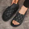 2026 Nuevos Mocasines de Moda Transfronterizos de Venta Caliente con Cierre de Hebilla para Parejas, Sandalias de Playa Retro de Moda para Estudiantes