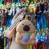 Bolsa de monedas popular de Capibara Llavero Cabeza de silicona Bolsa de almacenamiento para auriculares Bolso colgante Accesorios Regalos pequeños Al por mayor