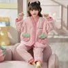 Pijama de franela de dos piezas para niñas para otoño e invierno, ropa de estar cálida de forro polar coral de manga larga, disponible en tiendas físicas
