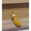 Sapatos Rasos Vazados Retrô para Mulheres, Verão 2026 Sapatos Casuais Respiráveis de Vovó com Tira Única e Bico Arredondado Sapatos Mary Jane