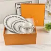 Juego de Vajilla de Cerámica de Alta Gama Estilo Francés con Patrón de Cadena Clásico, Platos y Tazas Estilo Occidental, Vajilla para Hotel y Restaurante, Suministro Transfronterizo