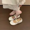 Sapatilhas de ballet retrô francesas de pele de carneiro com biqueira redonda e fivela de metal, sapatos baixos slip-on para mulheres, confortáveis e versáteis para o trajeto
