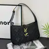 Bolsas de Mão Tendência Europeias e Americanas Populares de Nicho para Mulheres Estilo Novo Transfronteiriço Simples de Alta Qualidade Bolsa de Ombro de Axila