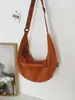 Caramelo Macio e Textura Cêrea Bolsa de Ombro Versátil com uma Vibe Relaxada de Primavera, Estilo Coreano para Jovens, Bolsa Transversal para Sair