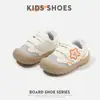 Zapatos para bebé de primavera y otoño, zapatos blandos para caminar de bebé, para edades de 1 a 3 años, de punta cerrada para niño, antideslizantes, zapatos deportivos funcionales con parte superior de cuero