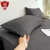 Um par de fronhas acolchoadas anti-sujeira 48x74cm, fronhas anti-saliva para uso doméstico, capa para travesseiro de adulto solteiro 2