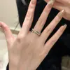Anillo de cruz multicapa de oro real de 14 quilates chapado con circonita, simple y único, sensación de alta gama, anillo para el dedo índice, joyería versátil y elegante