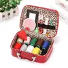 Kit de costura Dote de matrimonio Regalo de acompañamiento Kit de costura para el hogar Herramienta Suministros de costura Caja de almacenamiento portátil
