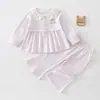 Conjunto de roupas de outono para bebê em puro algodão Classe A, conjunto de duas peças de roupa íntima e calça infantil, calça de outono para bebê, roupas para recém-nascido, roupa de casa