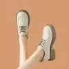 Moda Feminina Casual Versátil Sapatos de Couro Estilo Britânico Retrô Novo Estilo Primavera/Verão 2026 para Exportação