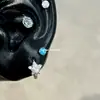 Pendientes con Forma de Estrella de Ocho Corazones y Ocho Flechas Incrustados de Diamantes, Diseño Lindo y Único, Súper Brillantes, Pinzas para Orejas Versátiles y Modernas