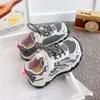 Zapatillas Deportivas Infantiles 2026 Otoño Nueva Llegada Más Vendido Modernas para Exteriores Casuales Suela Suave Antideslizantes Zapatos de Papá para Niños y Niñas