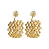 Acero titanio pequeñas cuentas doradas costura malla diseño nicho en forma de C sentido estilo Hong Kong chapado oro 18K aretes de botón joyería para la oreja