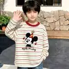 Camiseta de Manga Larga Rayada con Retazos de Algodón Puro para Niños 2026 Primavera/Otoño Nueva para Niños Mediana/Grande Holgada Capa Base Superior Moderna